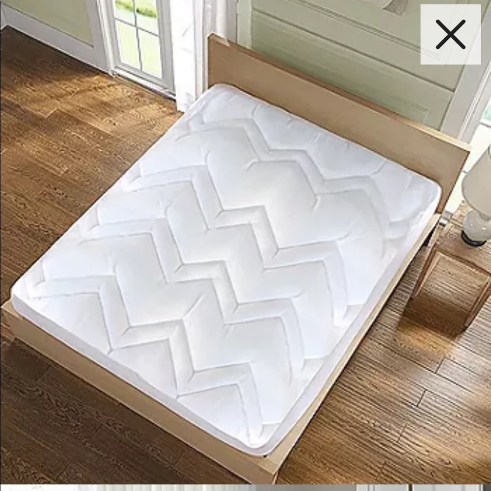 Kathy Ireland Microfiber Hypoallergenic Twin Mattress Fitted Pad